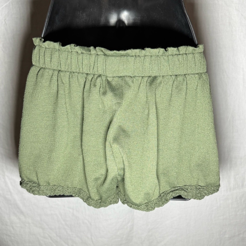 Women's Olive Green Waffle Knit Fairy Shorts Crochet Lace Trim Size Small - Picture 5 of 9
